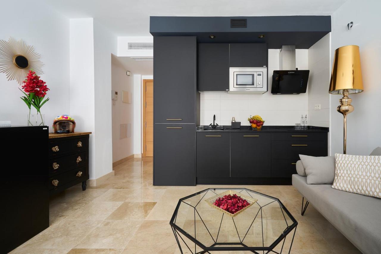 Studio Deluxe With Shared Roof Terrace Malaga Exterior photo